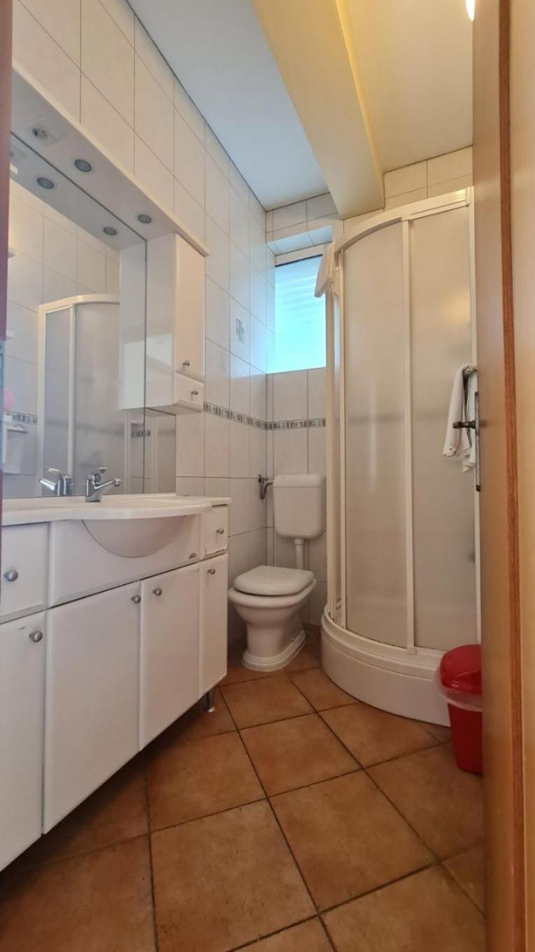 Apartments Dami - 100M From The Sea Orebic Luaran gambar